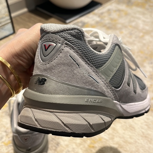 New Balance sneakers 990v5 gray size 8 1/2 - Picture 5 of 15